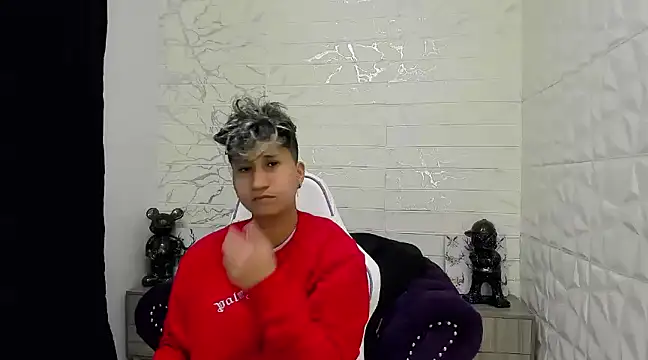 Snapshot of Im_Milan_Rs chatting on 13, 2, 2025 Im Milan Rs online show from 13, 2, 2025