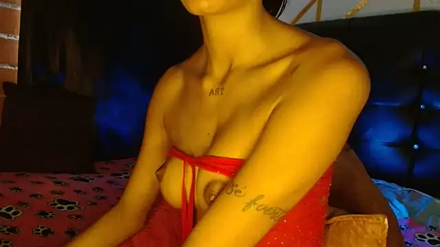 Snapshot of dulcelatina222 chatting on 12, 11, 2025 dulcelatina222 online show from 12, 11, 2025