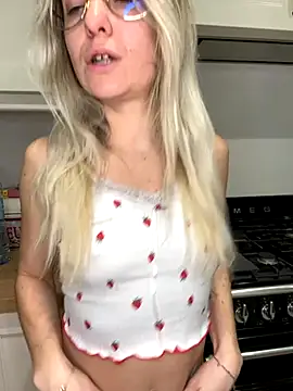 carlaaa online show from 3, 12, 2025