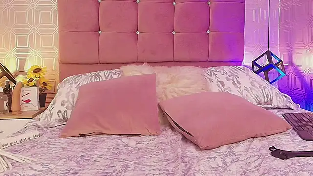 Snapshot of Lilith_Vera chatting on 4, 3, 2025 Lilith Vera online show from 4, 3, 2025