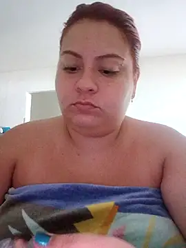 Snapshot of carola_hotwife chatting on 13, 5, 2026 carola hotwife online show from 13, 5, 2026