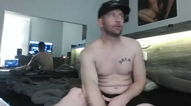 Snapshot of Edward_LongCock chatting on 14, 1, 2025 Edward LongCock online show from 14, 1, 2025