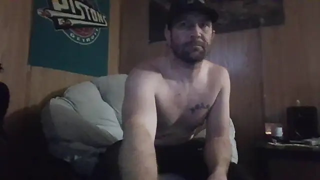 Snapshot of Edward_LongCock chatting on 14, 11, 2025 Edward LongCock online show from 14, 11, 2025