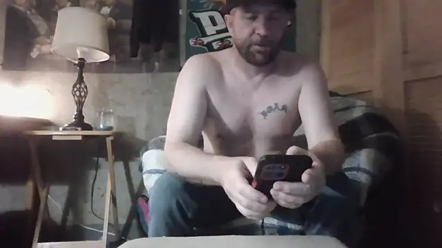 Snapshot of Edward_LongCock chatting on 14, 6, 2026 Edward LongCock online show from 14, 6, 2026