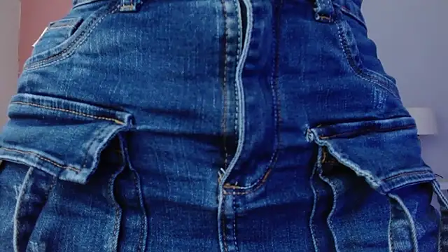 Ambar Roux  online show from 18, 1, 2025