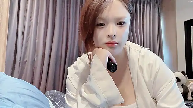 Snapshot of garden-fengshao chatting on 3, 11, 2025 garden-fengshao online show from 3, 11, 2025