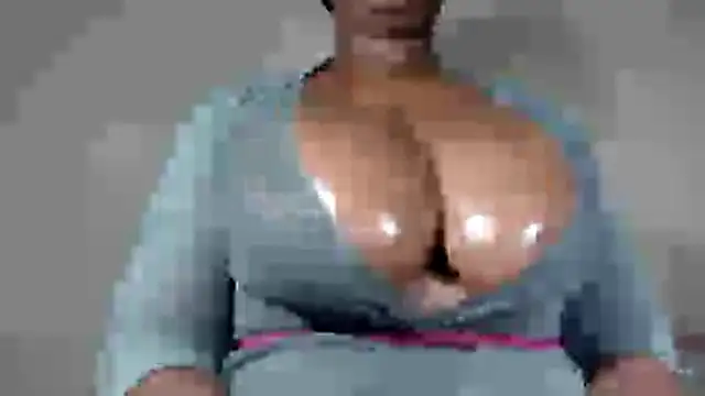 Snapshot of boobassymom chatting on 16, 5, 2026 boobassymom online show from 16, 5, 2026