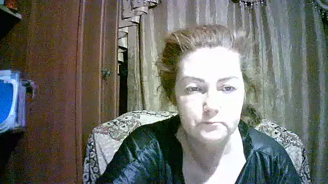 Snapshot of Madame-Butterfly chatting on 8, 10, 2025 Madame-Butterfly online show from 8, 10, 2025