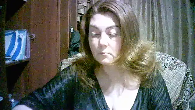 Snapshot of Madame-Butterfly chatting on 5, 11, 2025 Madame-Butterfly online show from 5, 11, 2025