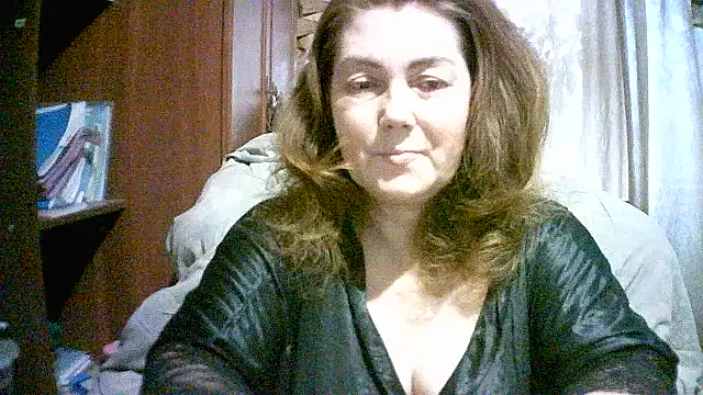 Snapshot of Madame-Butterfly chatting on 18, 11, 2025 Madame-Butterfly online show from 18, 11, 2025