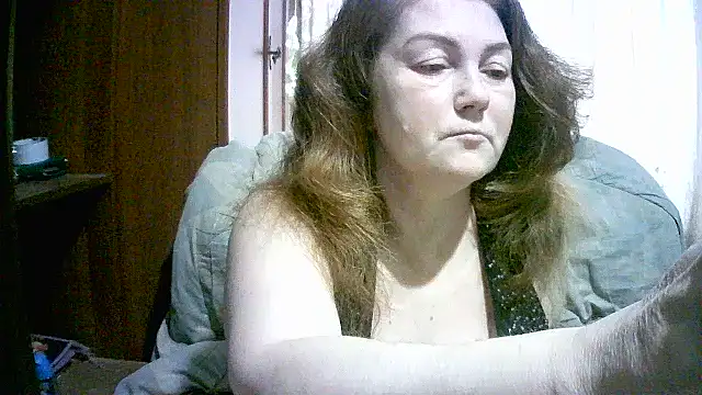 Snapshot of Madame-Butterfly chatting on 1, 12, 2025 Madame-Butterfly online show from 1, 12, 2025