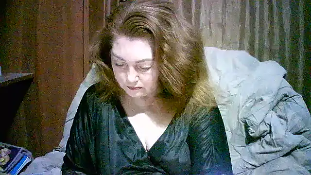 Snapshot of Madame-Butterfly chatting on 4, 12, 2025 Madame-Butterfly online show from 4, 12, 2025