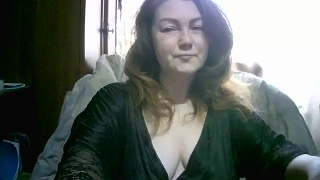 Snapshot of Madame-Butterfly chatting on 16, 12, 2025 Madame-Butterfly online show from 16, 12, 2025