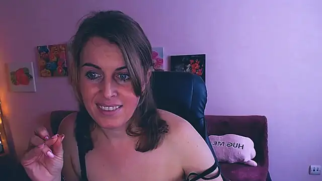 Hot Milady online show from 13, 2, 2025