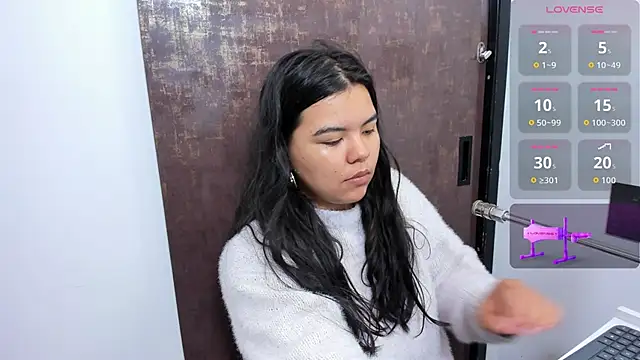 klhoe boobs online show from 27, 10, 2025