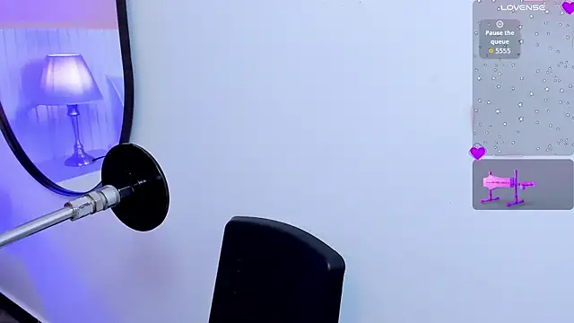 klhoe boobs online show from 15, 12, 2025