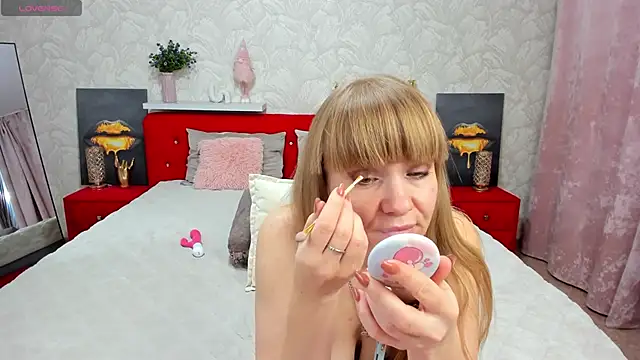 Snapshot of KattyPeachX chatting on 15, 9, 2025 KattyPeachX online show from 15, 9, 2025