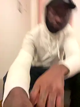 MacTroy online show from 27, 10, 2025