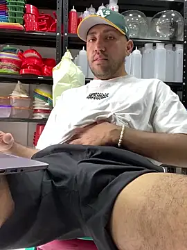 JuanZapata33 online show from 13, 1, 2025