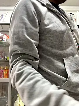 JuanZapata33 online show from 14, 1, 2026