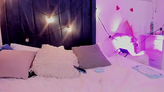 CamiloDoumit online show from 16, 2, 2025