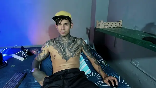 Snapshot of Travistanner_28 chatting on 15, 9, 2025 Travistanner 28 online show from 15, 9, 2025