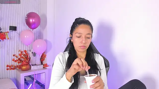 Valery wang online show from 25, 10, 2025