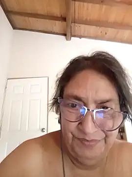 florecita69 online show from 5, 11, 2025