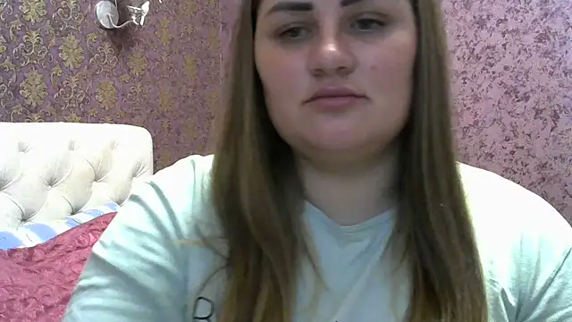 Snapshot of Honeydew-Waves chatting on 13, 12, 2024 Honeydew-Waves online show from 13, 12, 2024