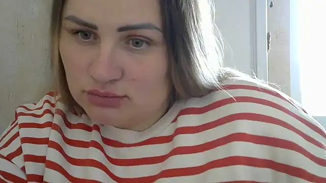 Snapshot of Honeydew-Waves chatting on 14, 10, 2025 Honeydew-Waves online show from 14, 10, 2025