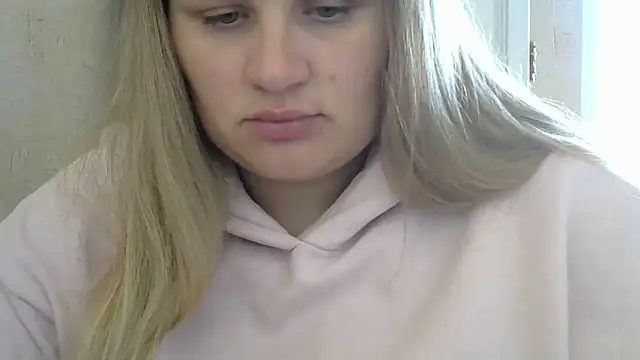 Snapshot of Honeydew-Waves chatting on 30, 10, 2025 Honeydew-Waves online show from 30, 10, 2025