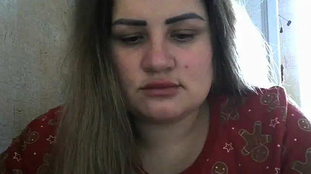 Snapshot of Honeydew-Waves chatting on 15, 12, 2025 Honeydew-Waves online show from 15, 12, 2025