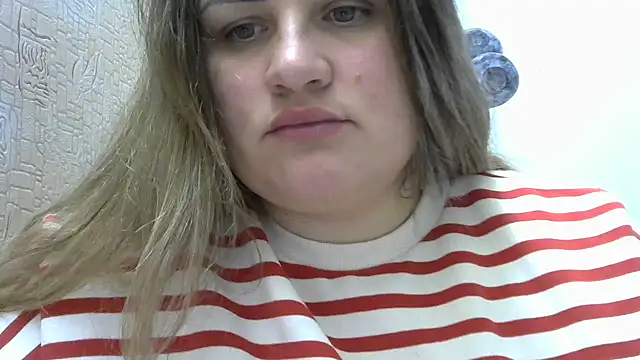 Snapshot of Honeydew-Waves chatting on 16, 12, 2025 Honeydew-Waves online show from 16, 12, 2025