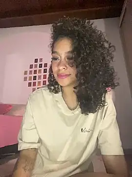 Snapshot of Arteatenea__ chatting on 15, 12, 2024 Arteatenea online show from 15, 12, 2024