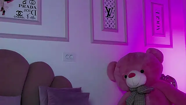 Abby  White online show from 12, 10, 2025