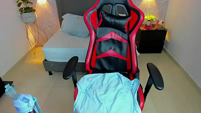 angelica dymond online show from 24, 2, 2025