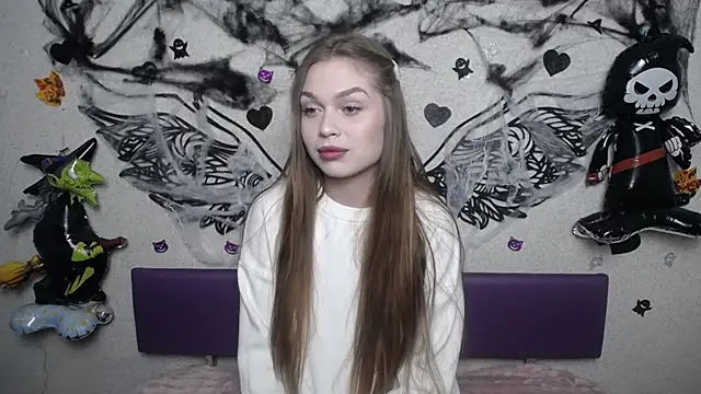 LaraPika online show from 10, 11, 2025