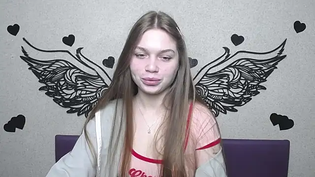 Snapshot of LaraPika chatting on 24, 4, 2026 LaraPika online show from 24, 4, 2026