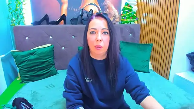 LauraSin online show from 5, 1, 2026