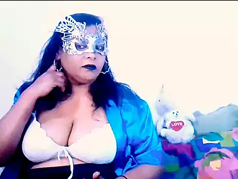 Mysterylady143 online show from 5, 11, 2025