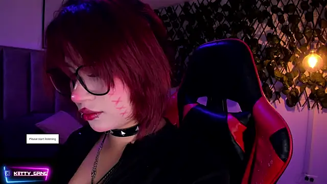 Snapshot of Kitty_Gang chatting on 12, 11, 2025 Kitty Gang online show from 12, 11, 2025