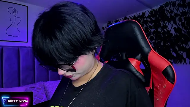 Kitty Gang online show from 3, 2, 2026