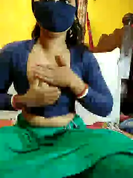 Snapshot of indiancouple09 chatting on 2, 12, 2024 indiancouple09 online show from 2, 12, 2024