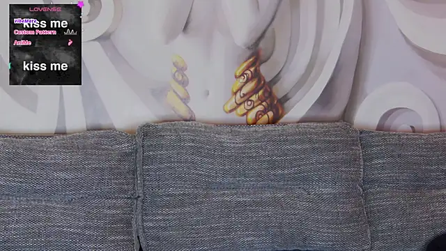 Snapshot of hailey_peach chatting on 21, 2, 2025 hailey peach online show from 21, 2, 2025