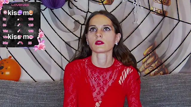 Snapshot of hailey_peach chatting on 27, 10, 2025 hailey peach online show from 27, 10, 2025