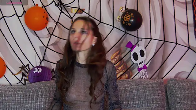 Snapshot of hailey_peach chatting on 29, 10, 2025 hailey peach online show from 29, 10, 2025