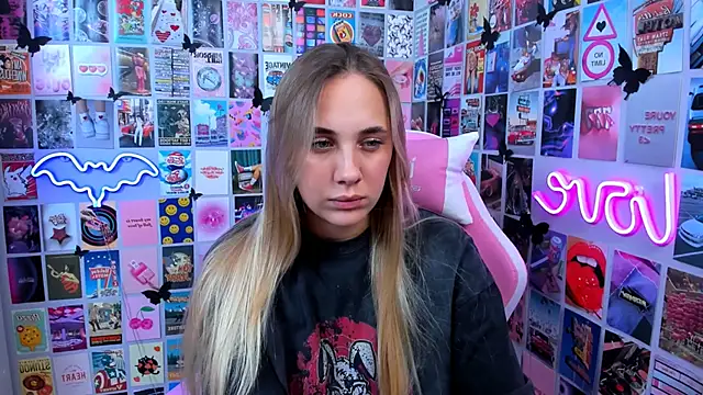 MiaMilas online show from 16, 10, 2025