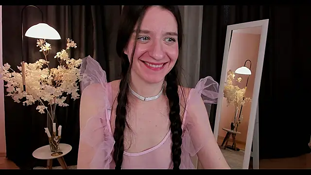 Snapshot of helentasty chatting on 1, 2, 2025 helentasty online show from 1, 2, 2025
