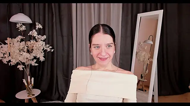 Snapshot of helentasty chatting on 6, 2, 2025 helentasty online show from 6, 2, 2025