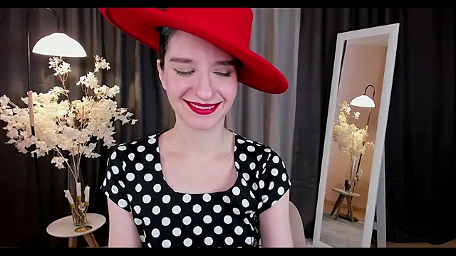 Snapshot of helentasty chatting on 7, 2, 2025 helentasty online show from 7, 2, 2025